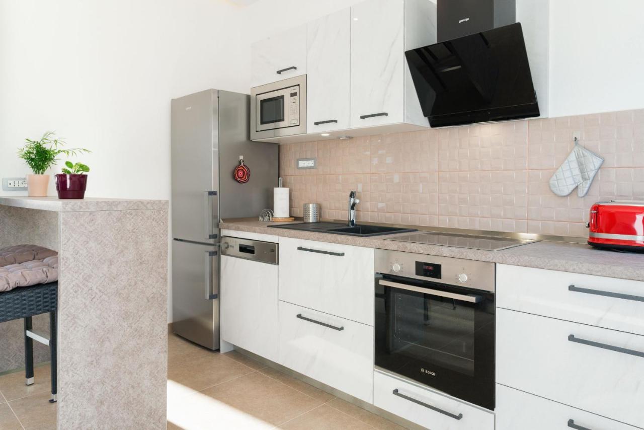Beach Residences Caroline هفار المظهر الخارجي الصورة